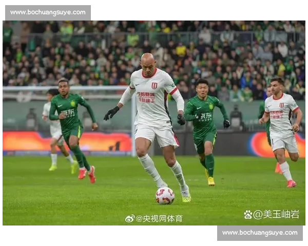 恩加德乌头球造门将乌龙 国安半场 1-0 领先西海岸 恩加德乌头球造门将乌龙 国安半场 1-0 领先西海岸